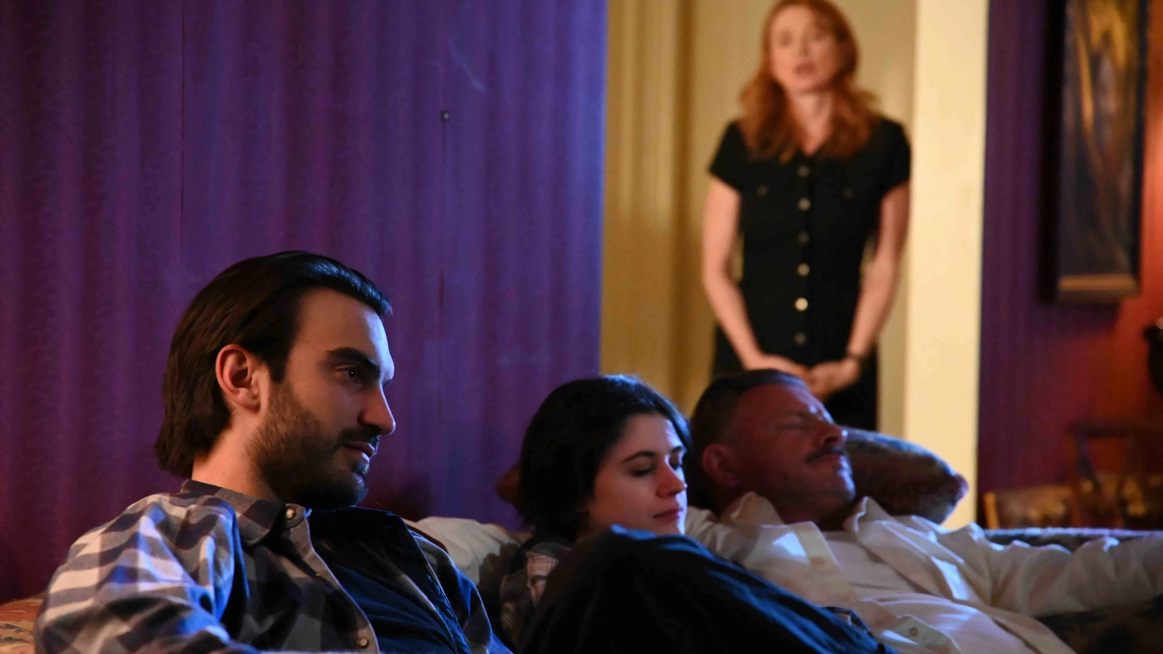 Điều Cấm Kỵ: Bí Mật Gia Đình