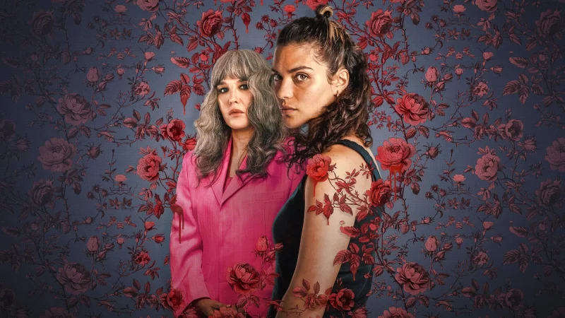 Dưới Mặt Trời Đen